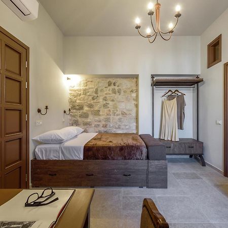 Spanish Knights Inn Rhodes City Bagian luar foto