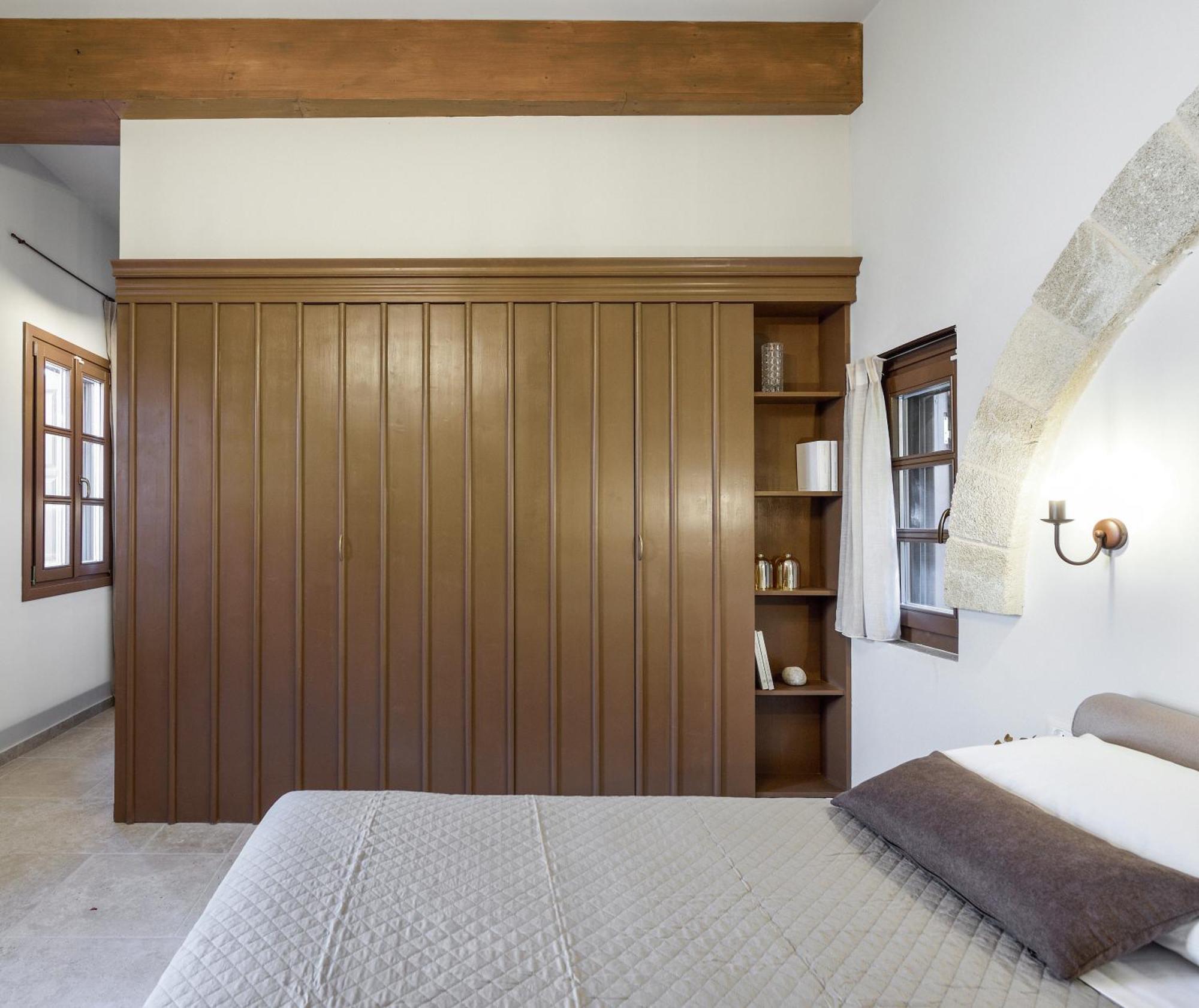 Spanish Knights Inn Rhodes City Bagian luar foto