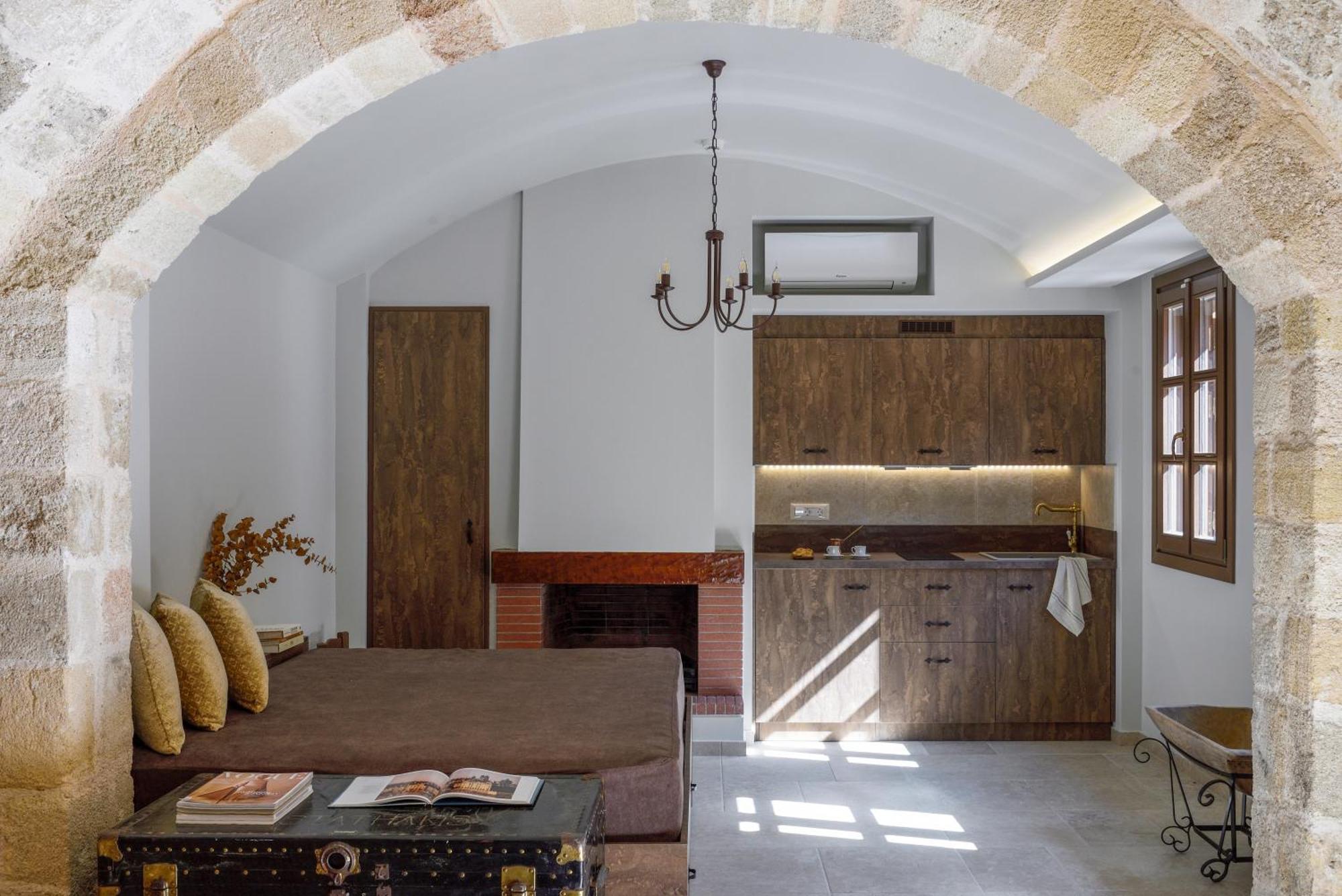 Spanish Knights Inn Rhodes City Bagian luar foto