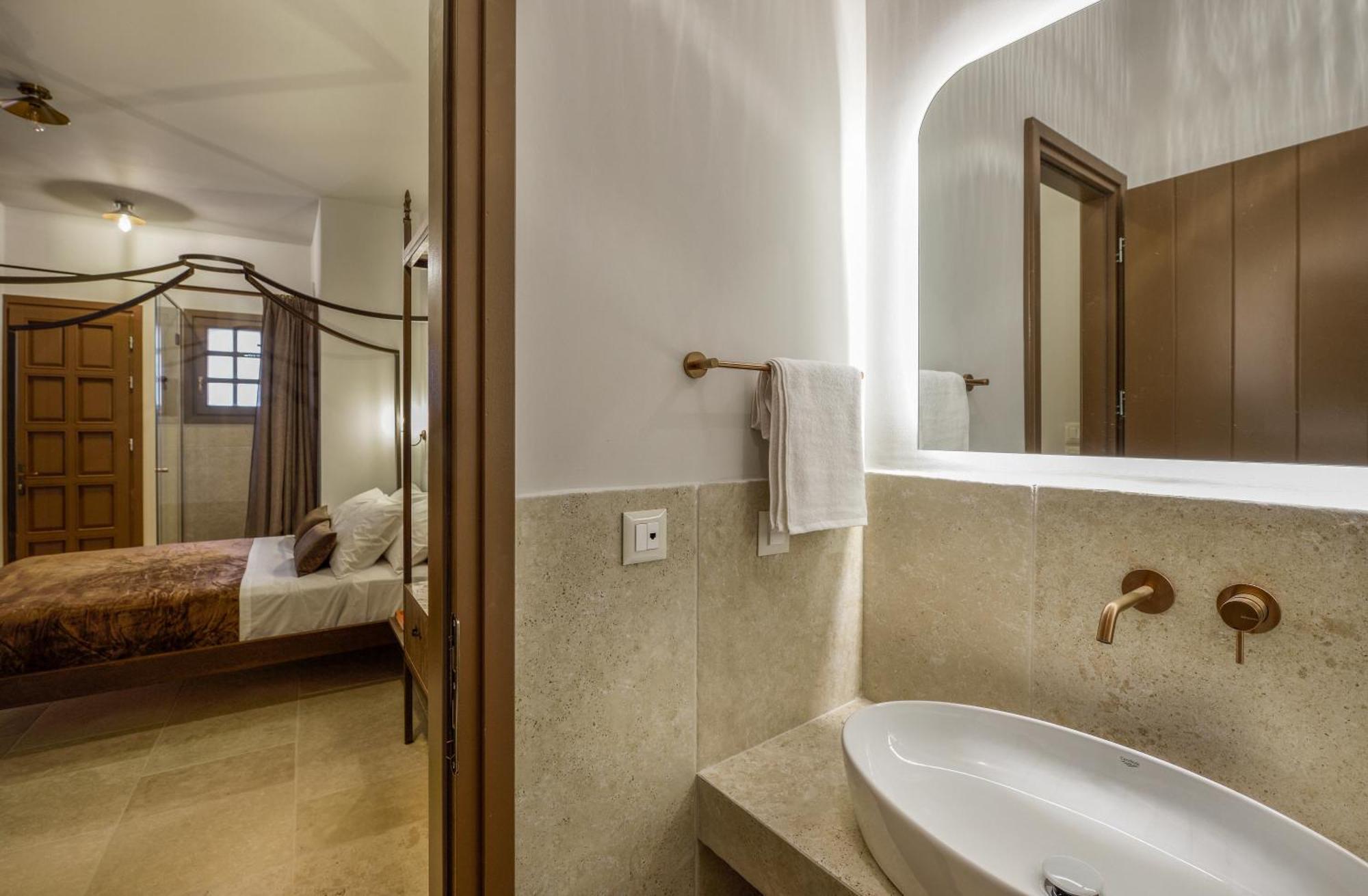 Spanish Knights Inn Rhodes City Bagian luar foto