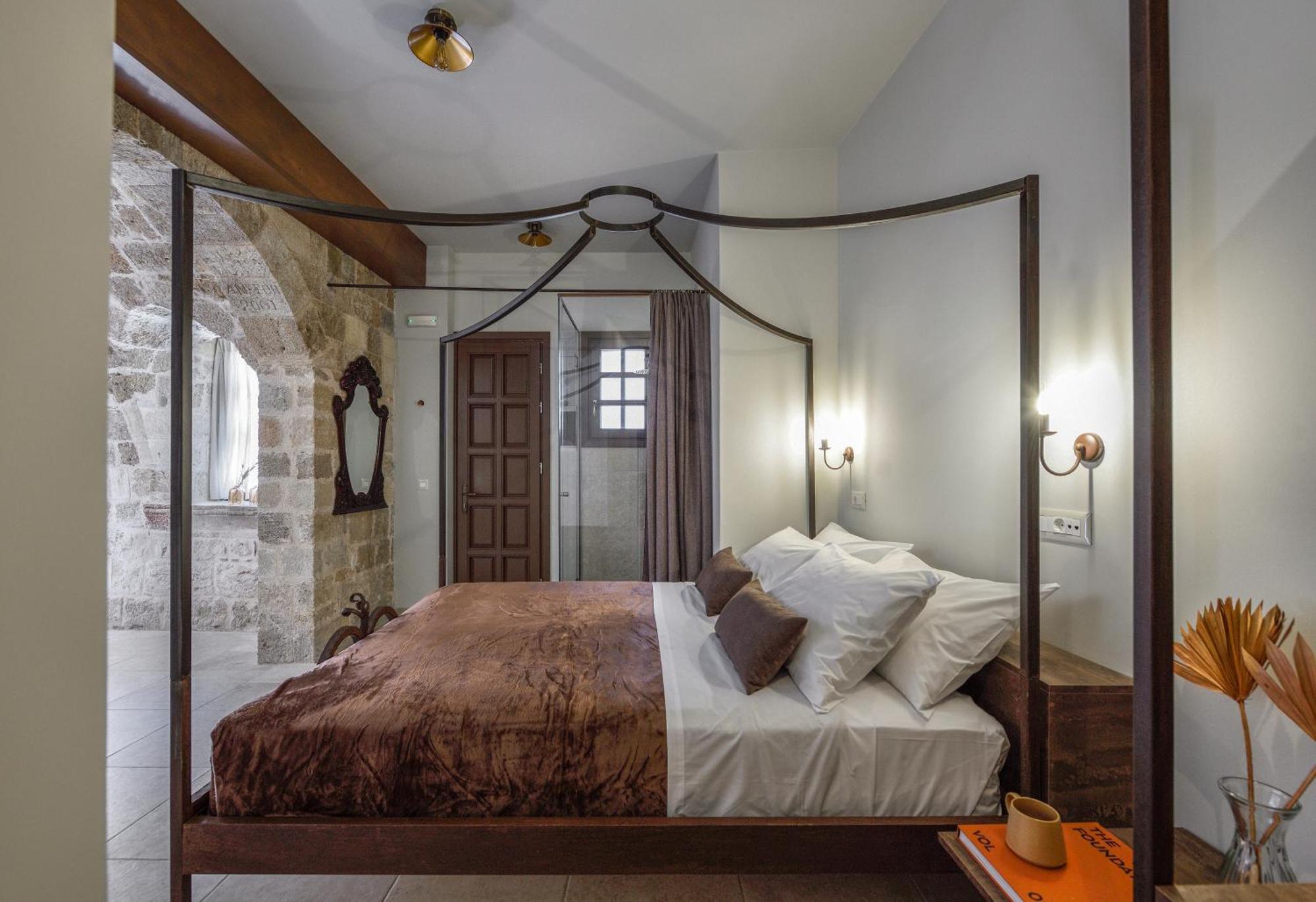 Spanish Knights Inn Rhodes City Bagian luar foto
