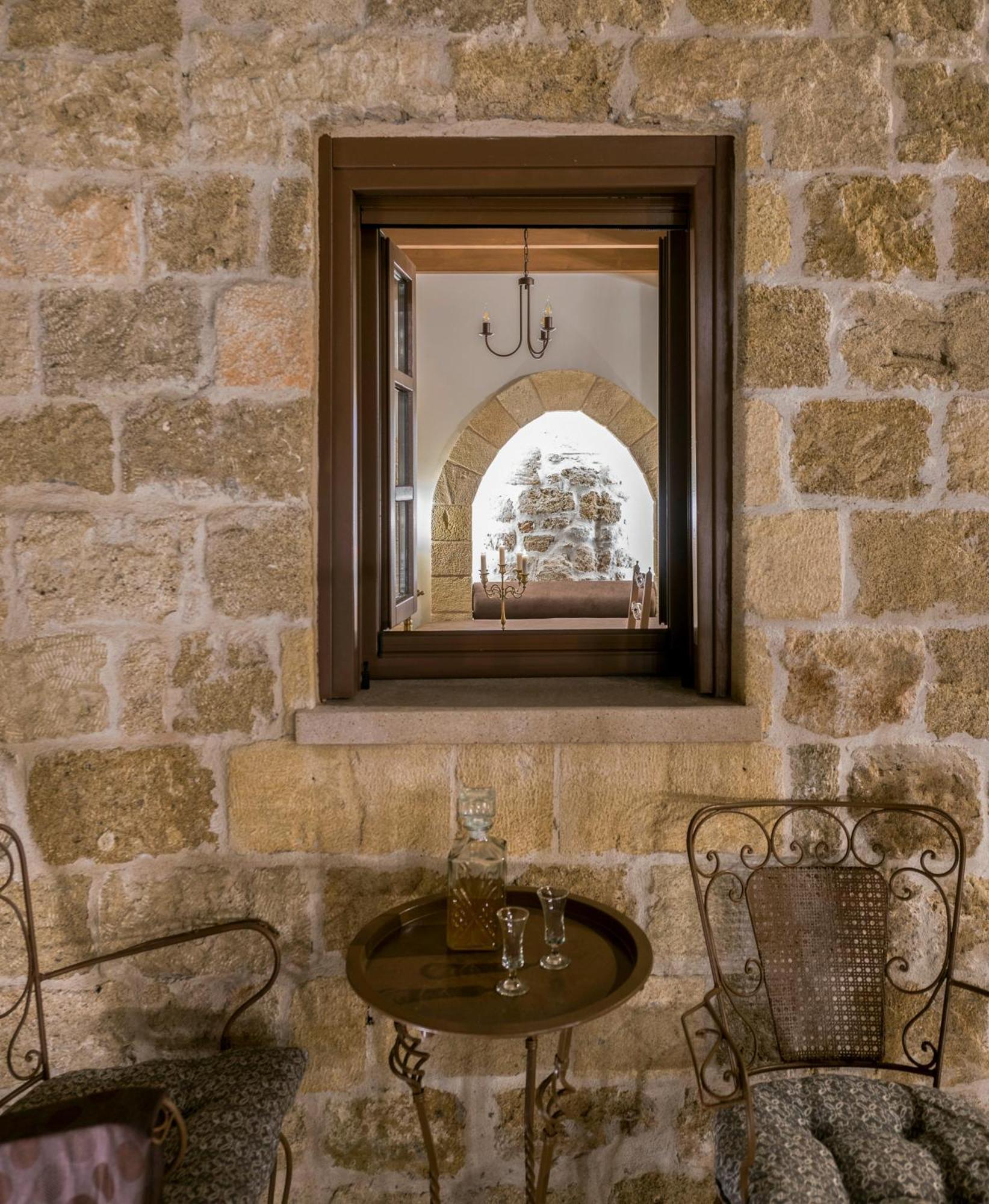 Spanish Knights Inn Rhodes City Bagian luar foto