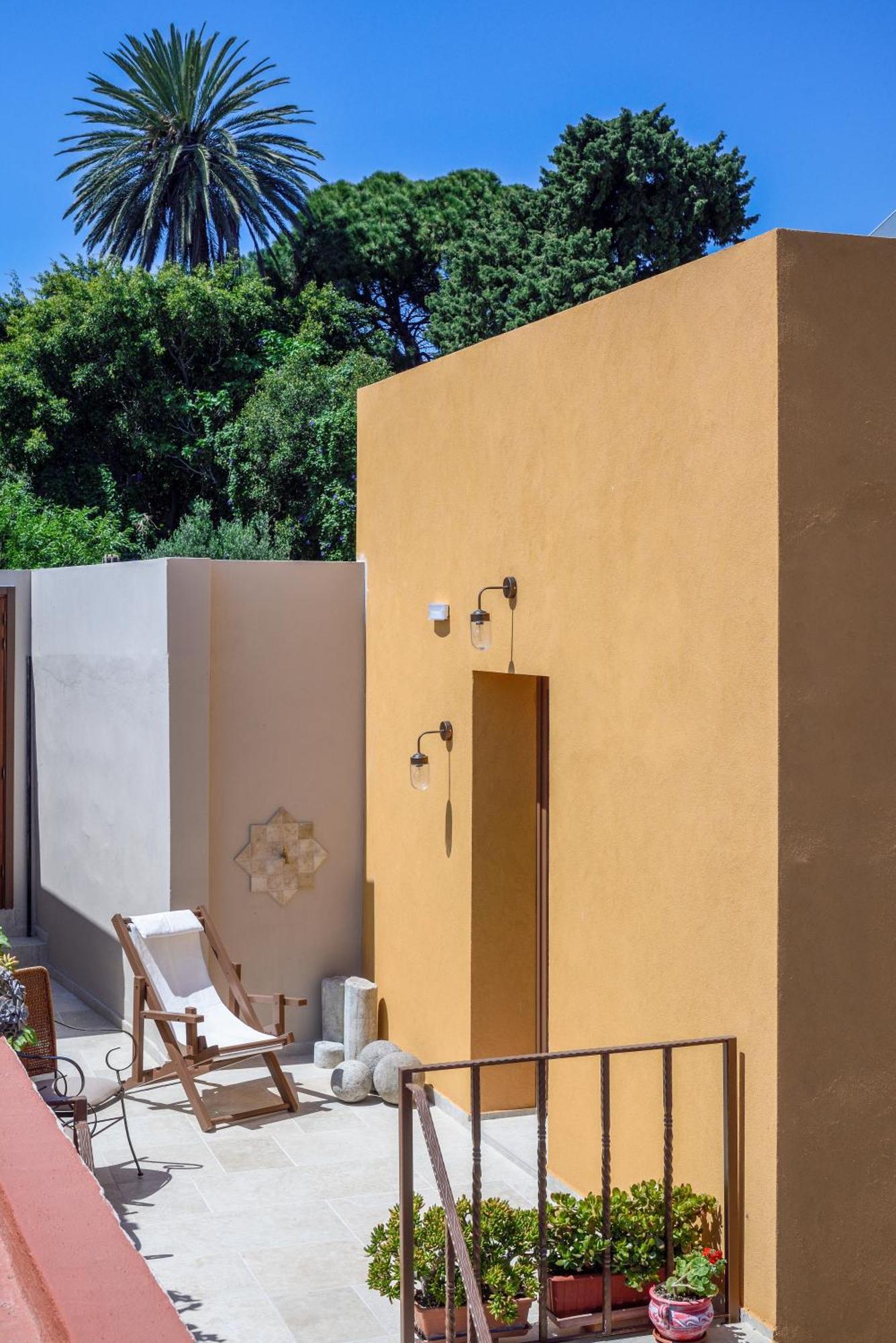 Spanish Knights Inn Rhodes City Bagian luar foto